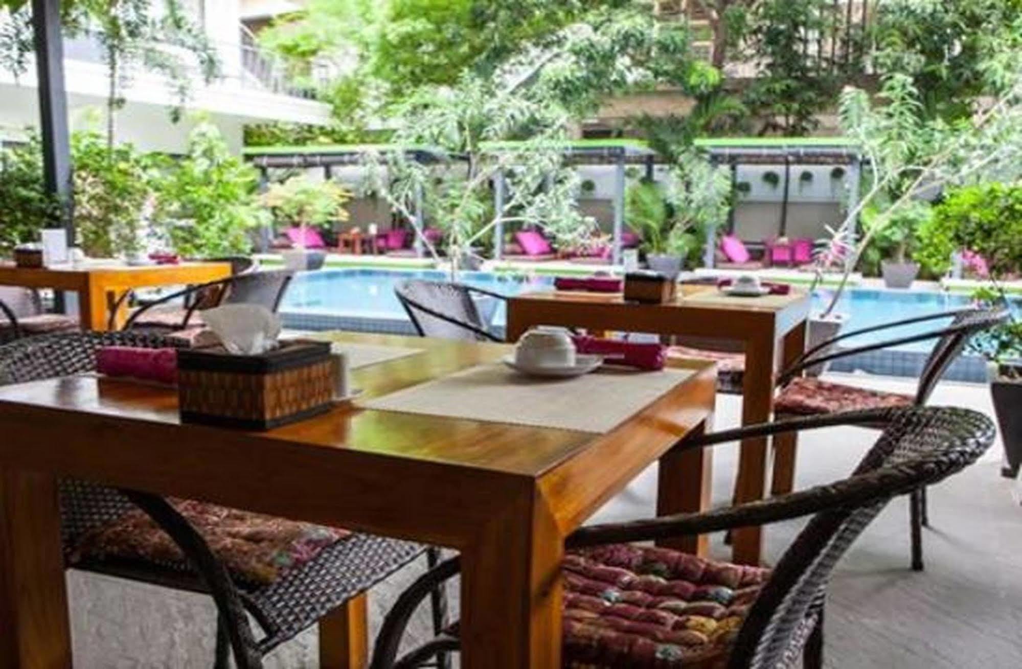 The 252 Hotel Phnom Penh Luaran gambar
